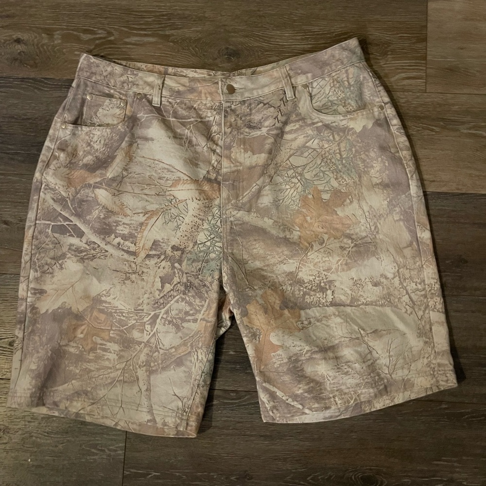 PacSun Tan Camouflage Women's Cargo Shorts